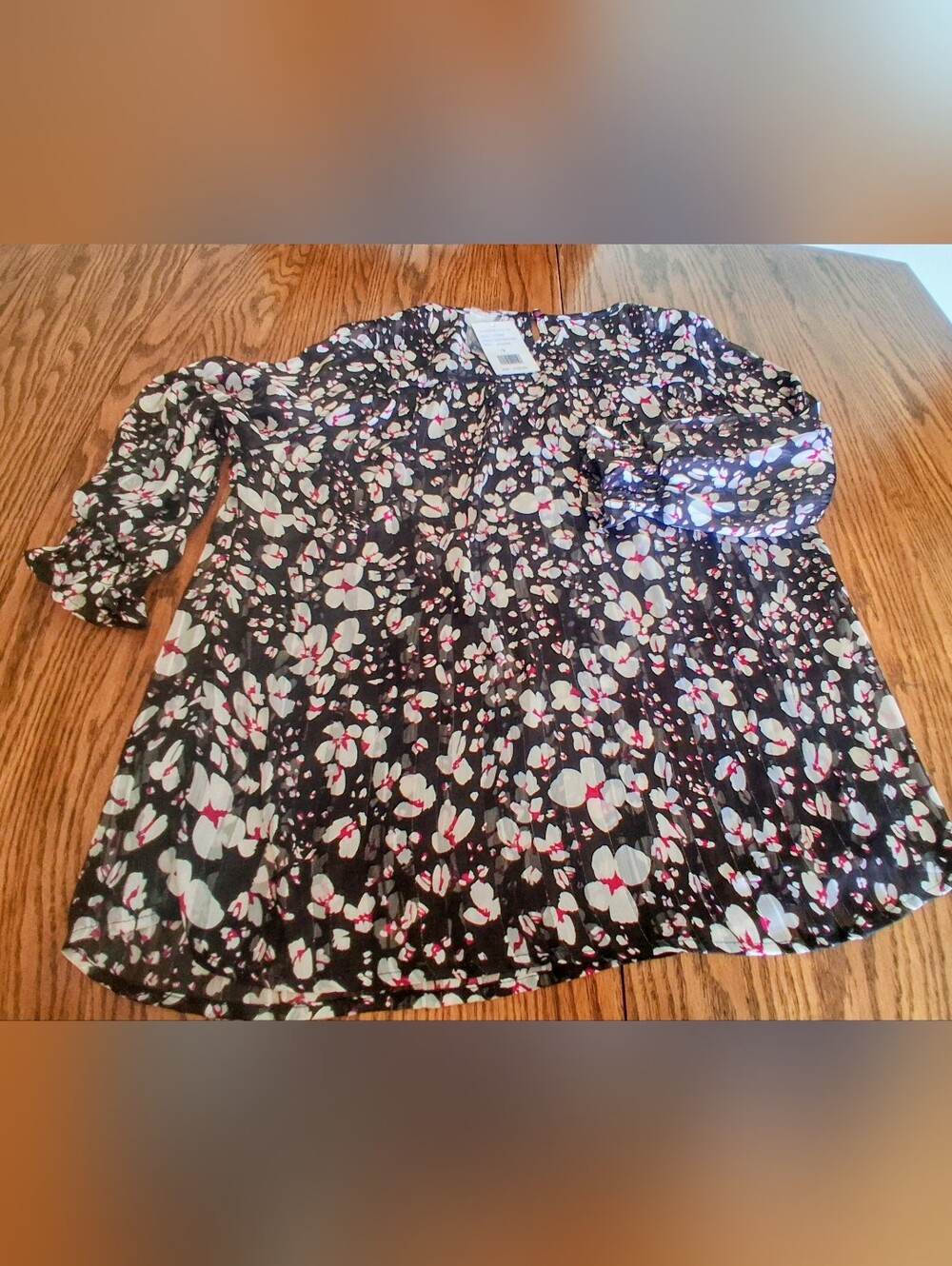 NWT Ladies Top Black, White Pink Silver  Sparkle Thread Sz S MSRP $58